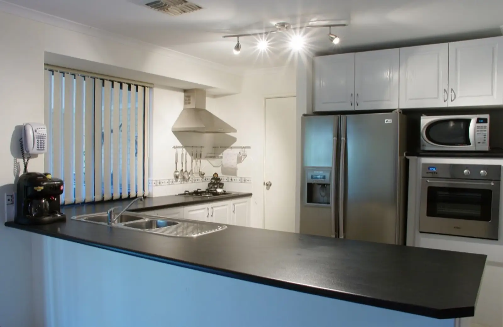 Dekton Entzo — promoción PORTOFINO